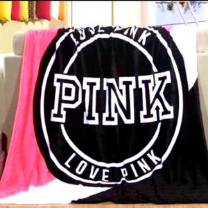💕NEW💕 VS PINK Fleece Blanket 50 x 60!